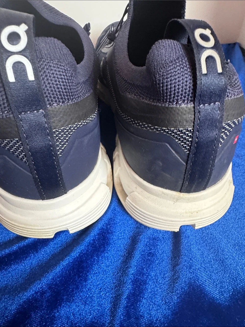 On Running Men's Cloud Versa 6 Navy and White
